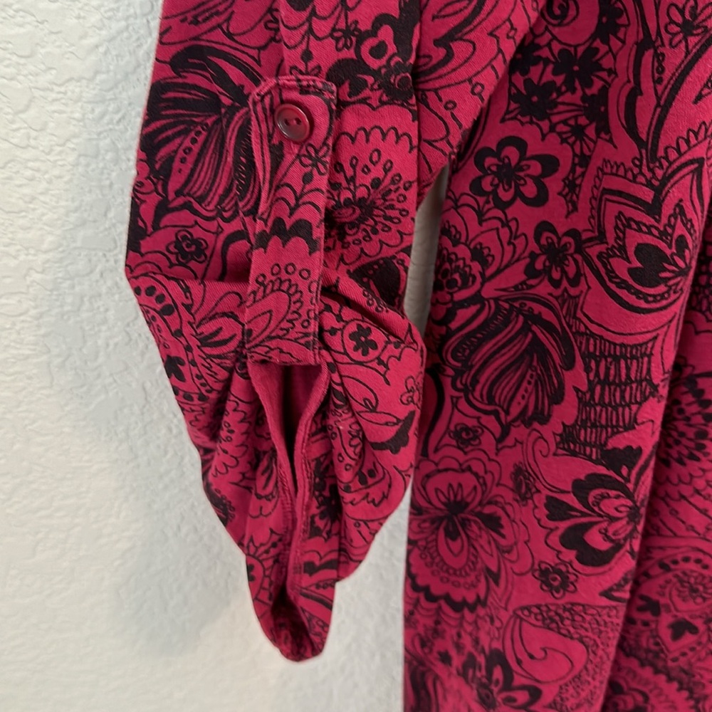 Just my size long sleeve burgundy & black floral top w/ accent buttons on front - Picture 4 of 4